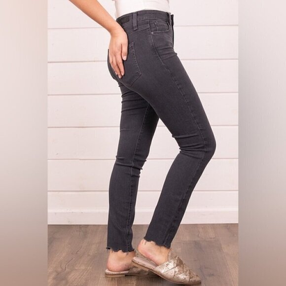 NWT PAIGE ultra high rise Hoxton Ankle Raw Hem Smokey Charcoal Black denim w 24 - Picture 4 of 10